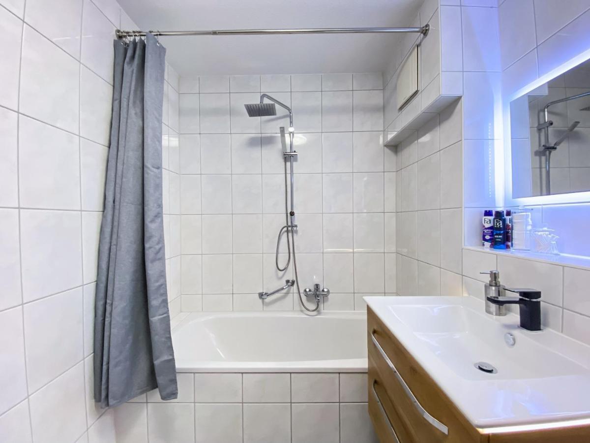 Wohlfuehl-Apartment Mit Kostenfreier Tiefgarage, Wifi & Terrasse لبسيا المظهر الخارجي الصورة