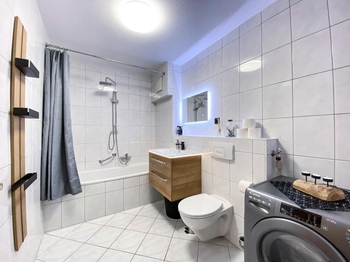 Wohlfuehl-Apartment Mit Kostenfreier Tiefgarage, Wifi & Terrasse لبسيا المظهر الخارجي الصورة