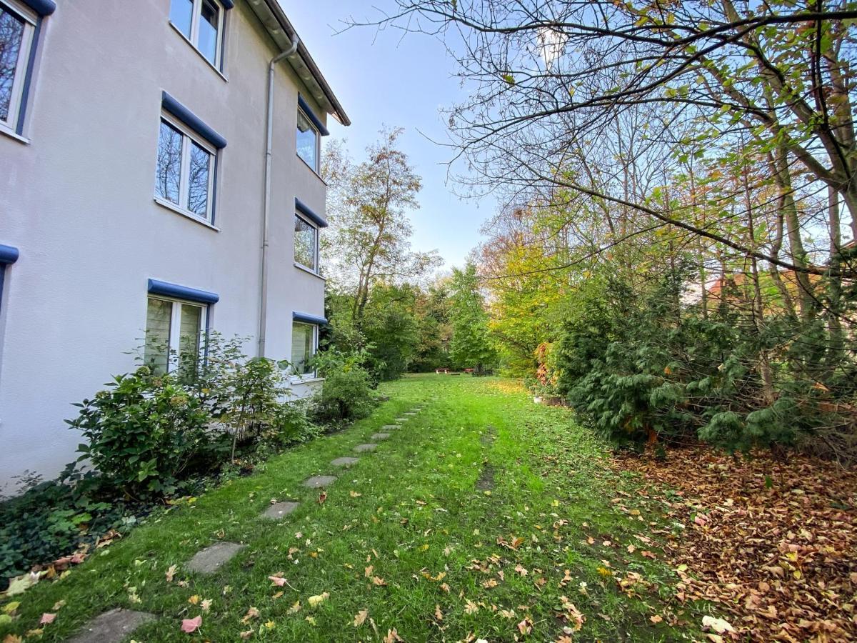 Wohlfuehl-Apartment Mit Kostenfreier Tiefgarage, Wifi & Terrasse لبسيا المظهر الخارجي الصورة